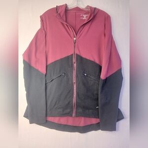 Brooks women’s running shirt size‎ L